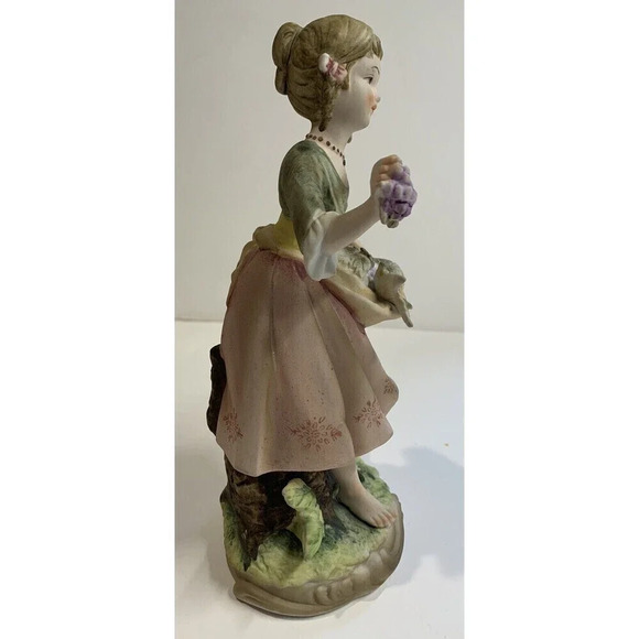 Vintage Andrea by Sadek Bisque Girl with Grapes Hand Painted Figurine 7161 Japan - Picture 4 of 7